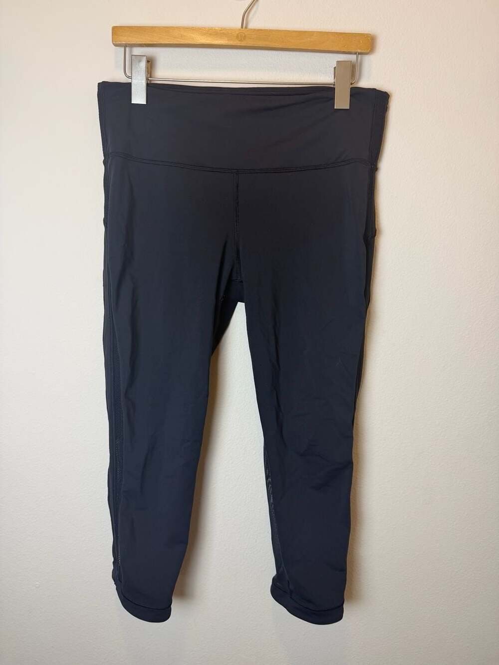 Lululemon Black Athletic Crop Leggings Size 12 with Mesh Paneling